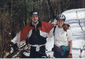Chris & Lisa3.jpg (180309 bytes)