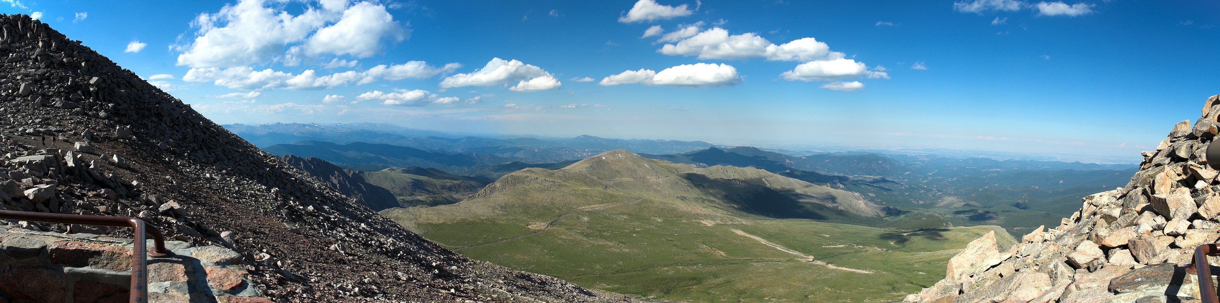 MtEvans Summit Panorama 1.jpg