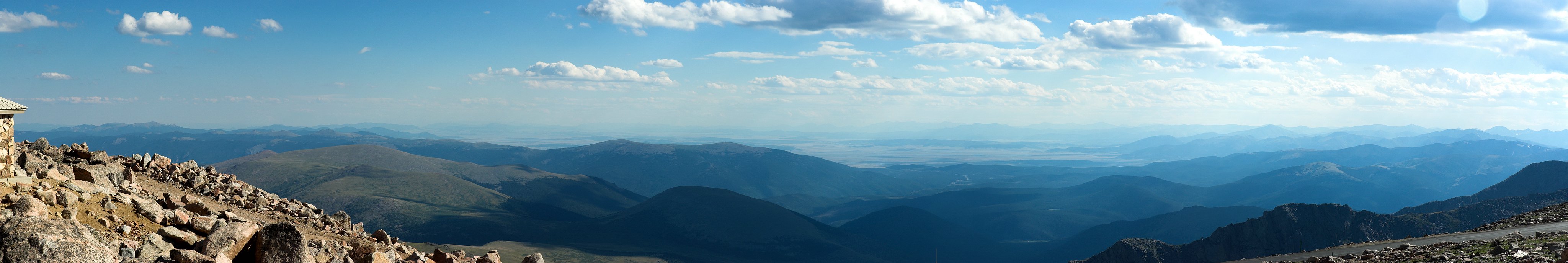 MtEvans Summit Panorama 3.jpg