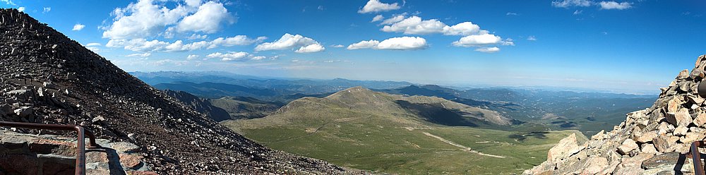 MtEvans Summit Panorama 1.jpg