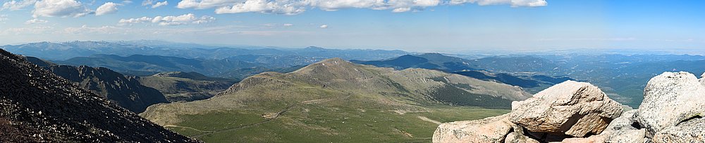 MtEvans Summit Panorama 2.jpg