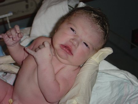 Brooke New Born 009.jpg