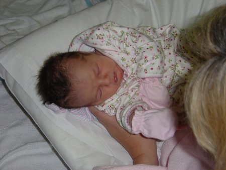Brooke New Born 029.jpg