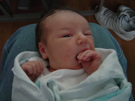 Brooke New Born 032.jpg