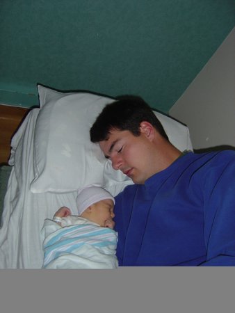 Brooke New Born 034.jpg