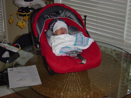 Brooke New Born 036.jpg